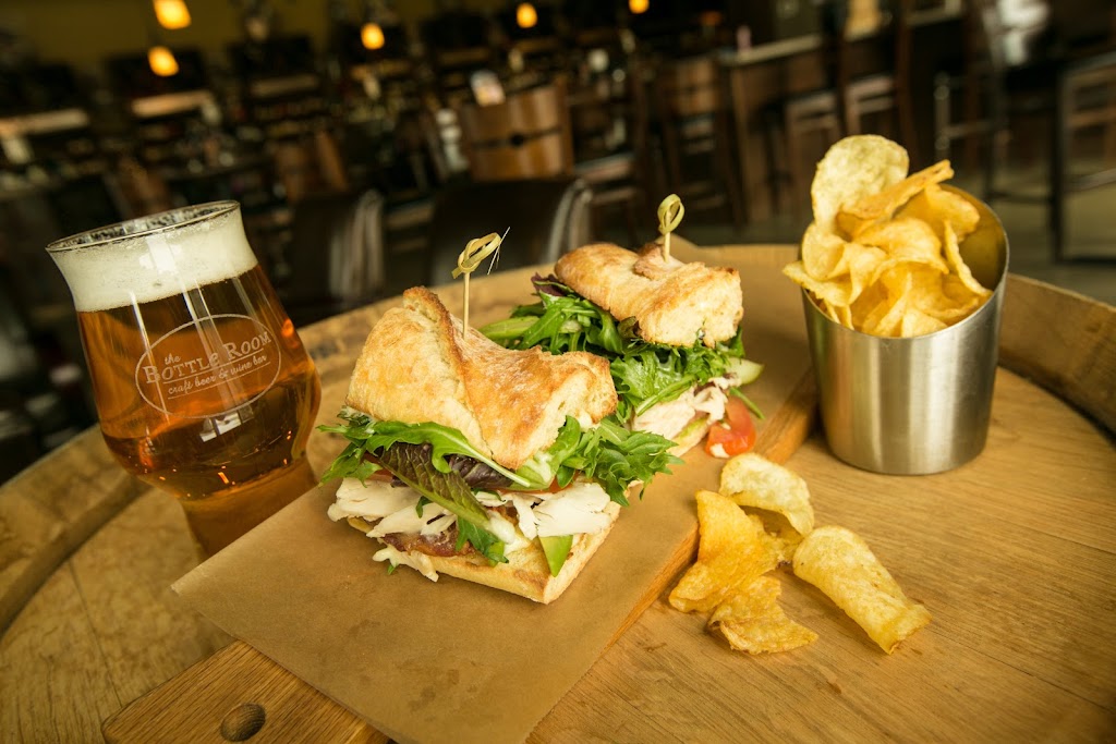 The Bottle Room | restaurant | 2300 Lineville Rd Suite 101, Green Bay, WI 54313, USA | 9206619463 OR +1 920-661-9463