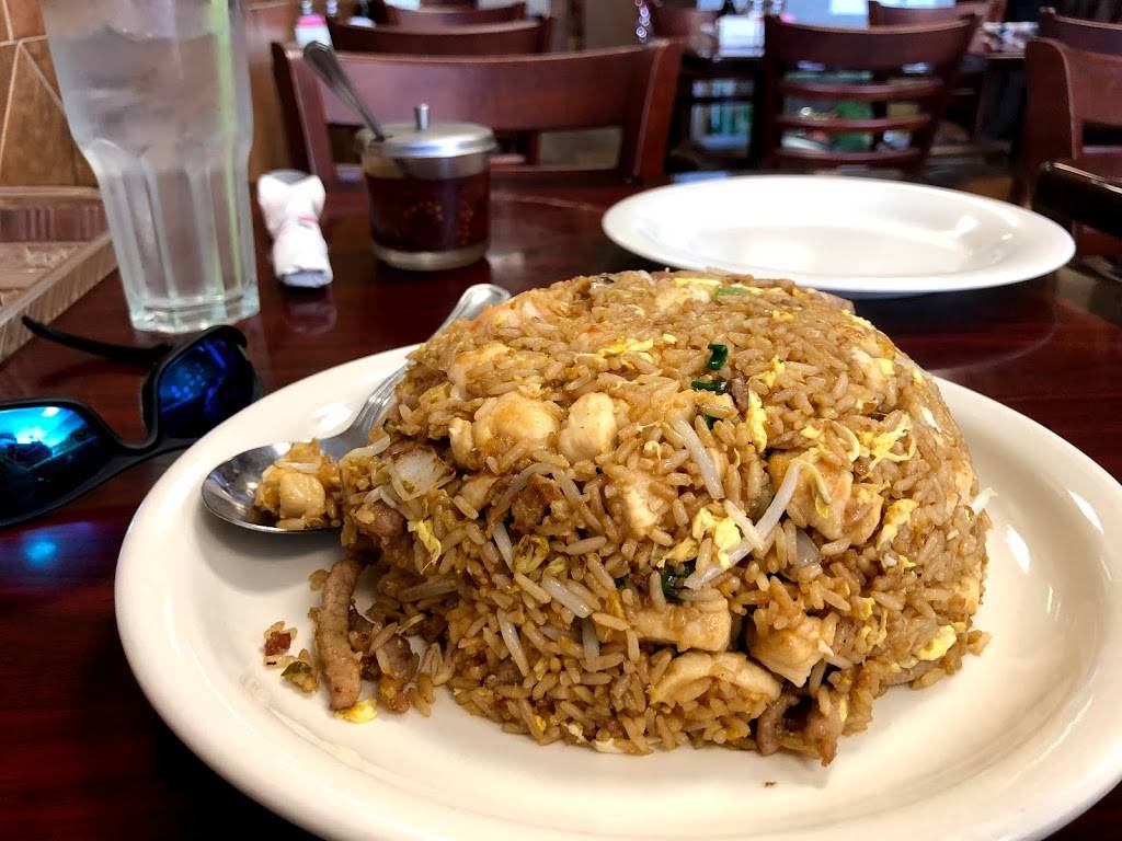 Changs Chinese Restaurant | restaurant | 16100 Kensington Dr #200, Sugar Land, TX 77479, USA | 2813250176 OR +1 281-325-0176