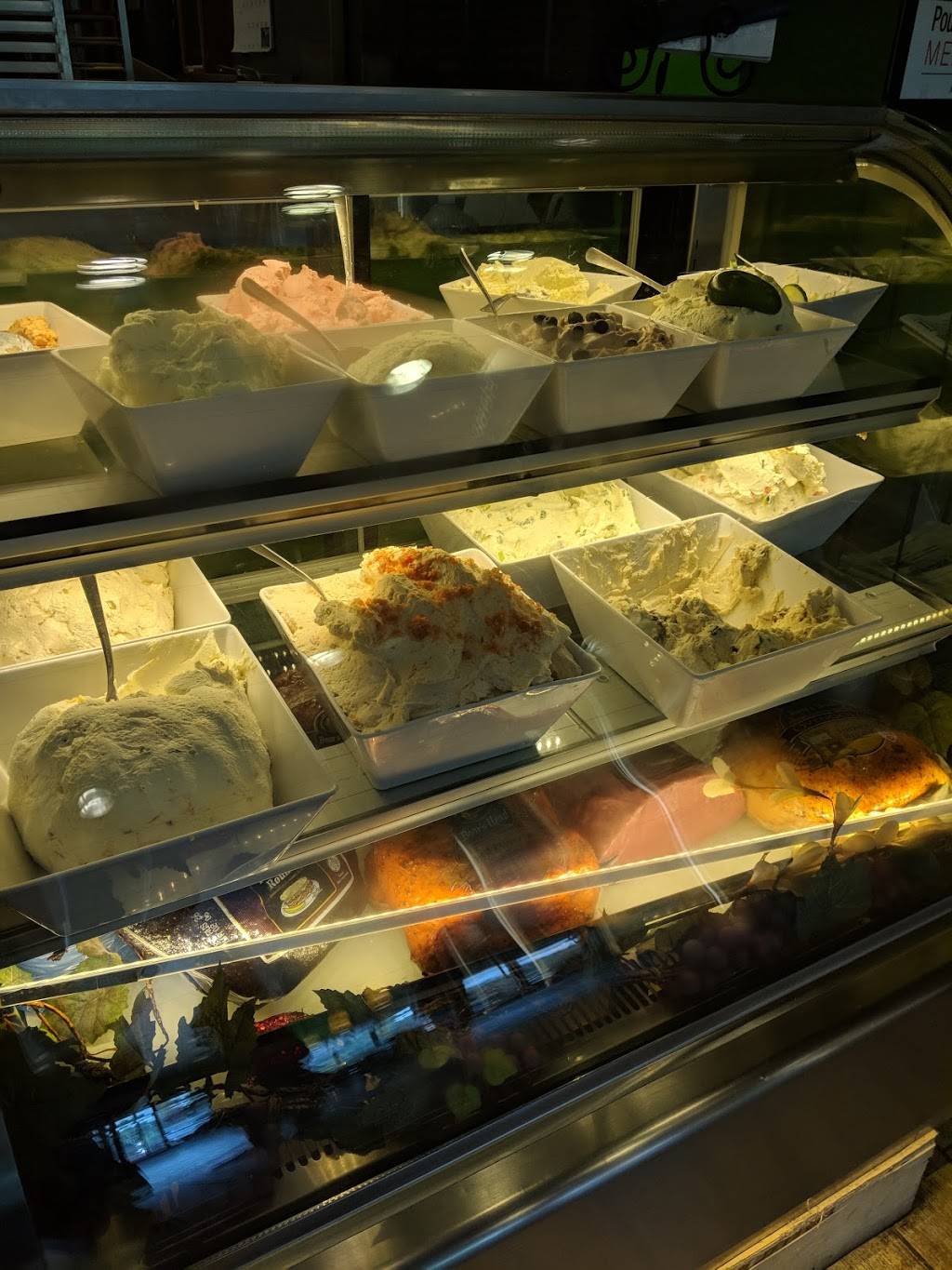 Bagel World Cafe | restaurant | 1659 U.S. 9, Wappingers Falls, NY 12590, USA | 8456326764 OR +1 845-632-6764