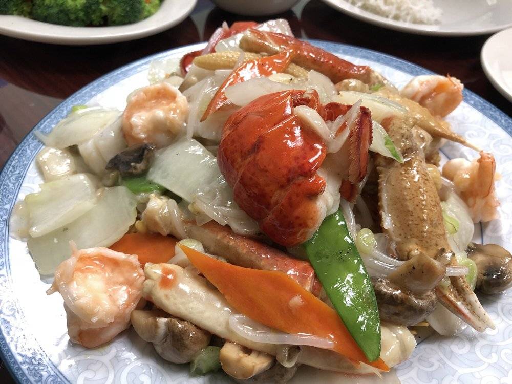 Sesame House | restaurant | 134 Plaza Dr, Williamsville, NY 14221, USA | 7166893939 OR +1 716-689-3939