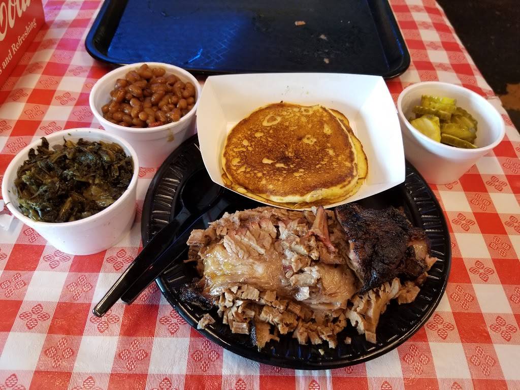 Blue Moon BBQ | restaurant | 711 Park Ave, Lebanon, TN 37087, USA | 6154447920 OR +1 615-444-7920