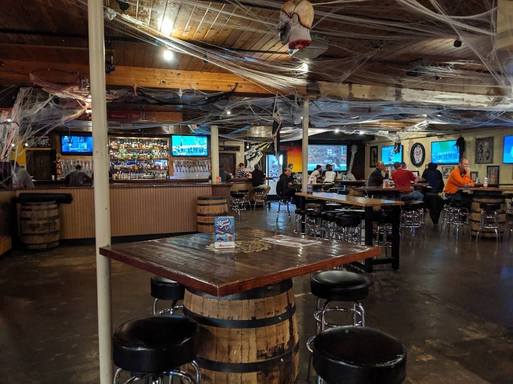 A Bar Named Sue | restaurant | 8136 State St, Midvale, UT 84047, USA | 8015663222 OR +1 801-566-3222