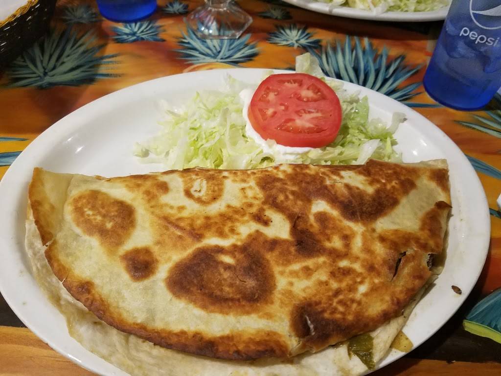 El Nopal | restaurant | 5444 New Cut Rd, Louisville, KY 40214, USA | 5023808447 OR +1 502-380-8447