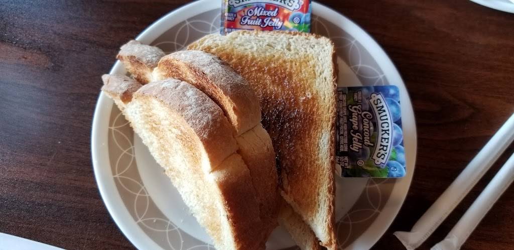 Cummins Restaurant | restaurant | 400 Riverside Dr, East Peoria, IL 61611, USA | 3099664645 OR +1 309-966-4645