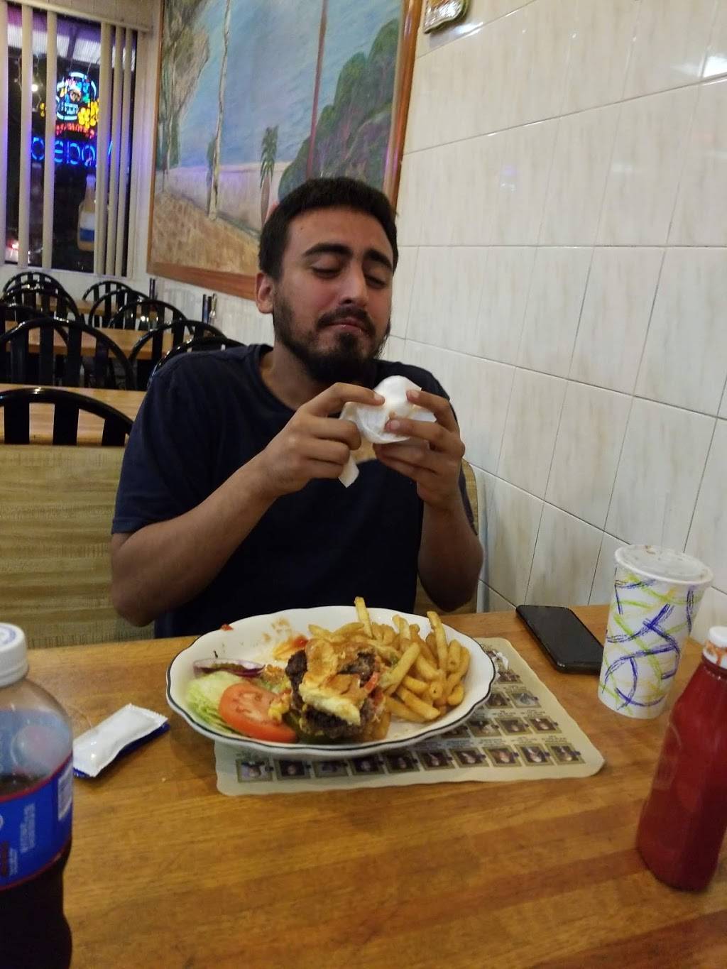 Sals Pizzeria | restaurant | 3167 Bainbridge Ave, Bronx, NY 10467, USA | 7188810940 OR +1 718-881-0940