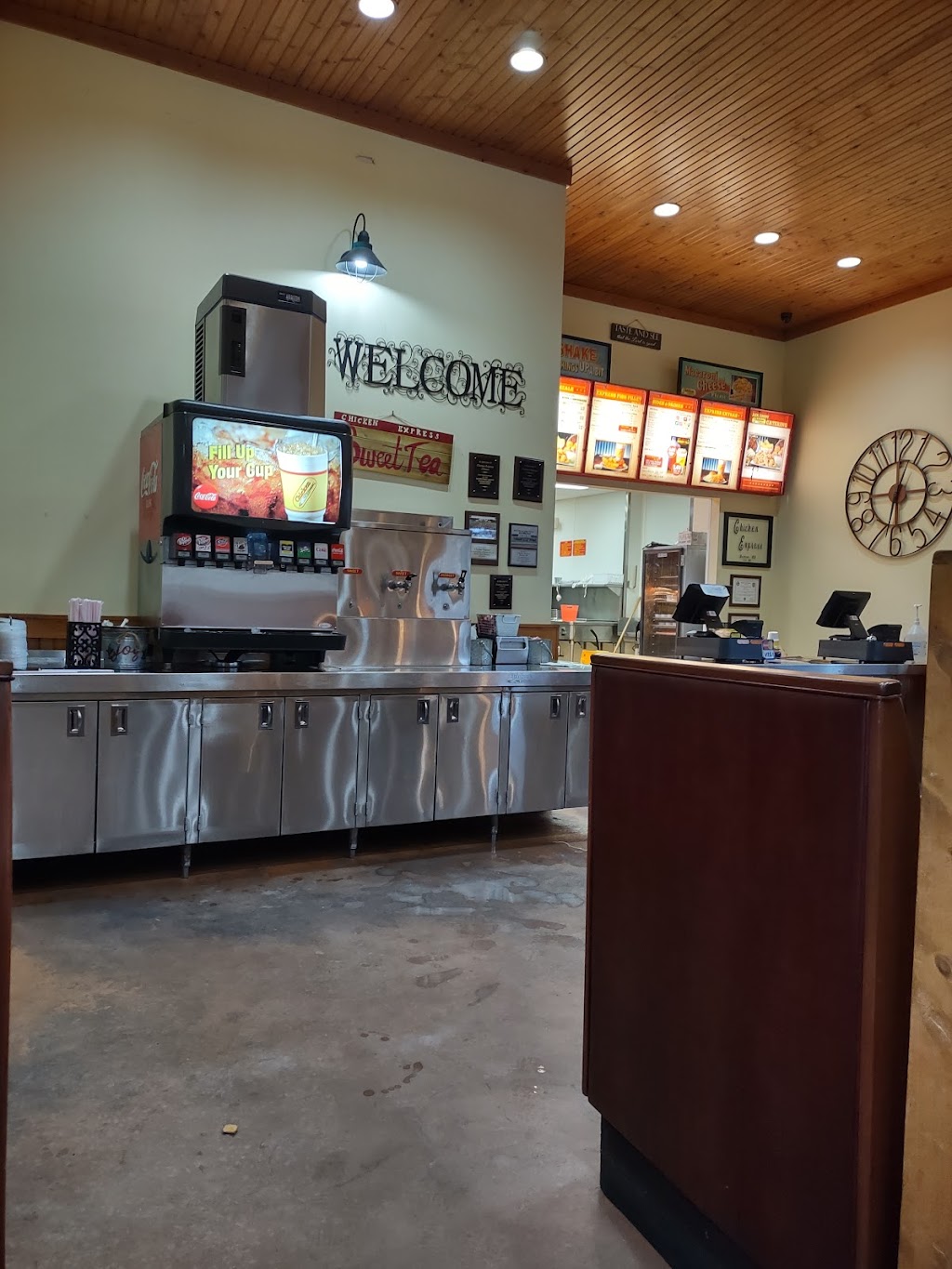 Chicken Express | restaurant | 1855 Landers Rd, Benton, AR 72015, USA | 5017781055 OR +1 501-778-1055