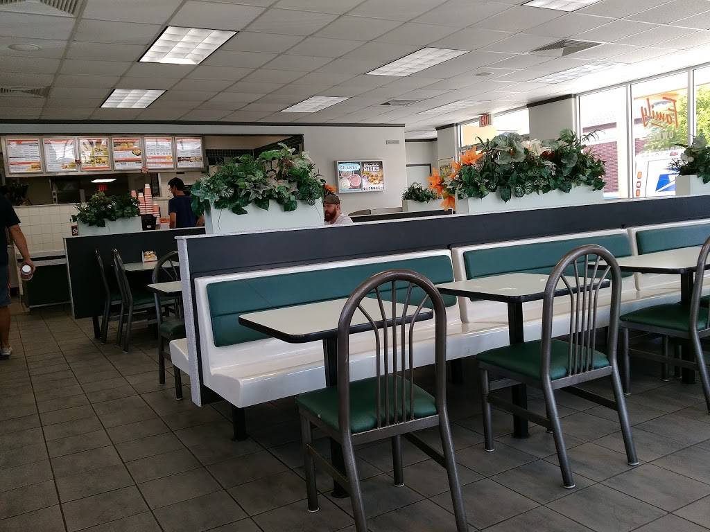 Whataburger | restaurant | 14646 Blanco Rd, San Antonio, TX 78216, USA | 2104932841 OR +1 210-493-2841