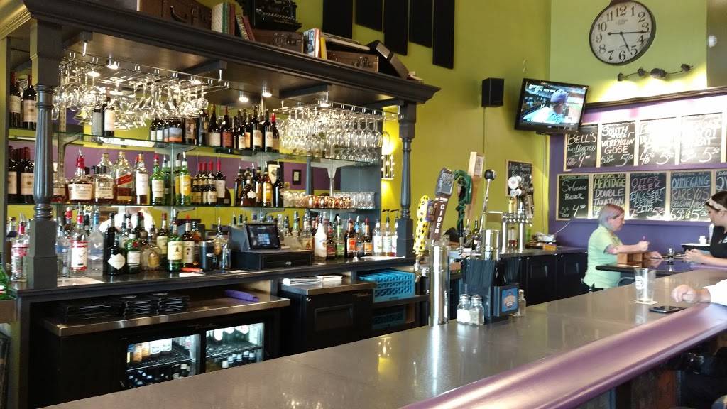 Mes burgers & brews | restaurant | 215 Main St, Danville, VA 24541, USA | 4347920123 OR +1 434-792-0123