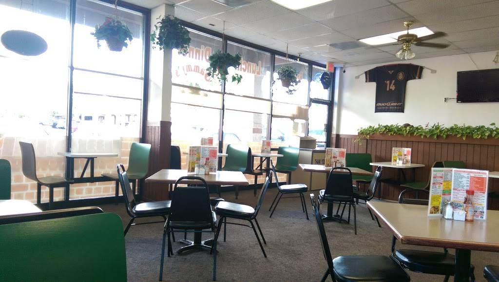 Sammys & Martinas Restaurant | restaurant | 2761 W Ave L, Lancaster, CA 93536, USA | 6617228457 OR +1 661-722-8457