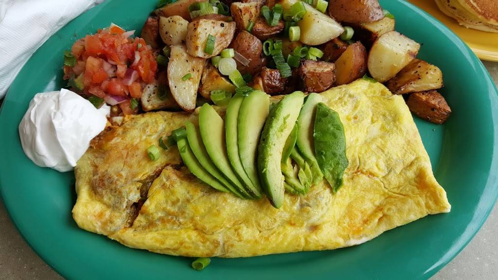 Sambos Restaurant | restaurant | 216 W Cabrillo Blvd, Santa Barbara, CA 93101, USA | 8059653269 OR +1 805-965-3269