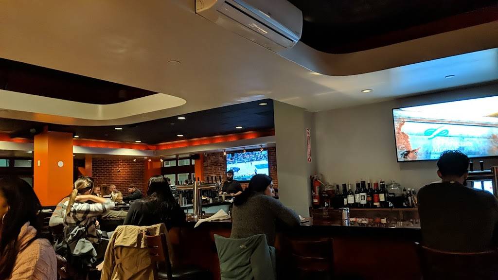 The Fat Cat | restaurant | 1495 Hancock St, Quincy, MA 02169, USA | 6174714363 OR +1 617-471-4363