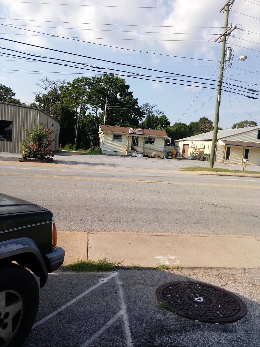 Lucky Strike Jr. | restaurant | 710 W North 1st St, Seneca, SC 29678, USA | 8648824319 OR +1 864-882-4319