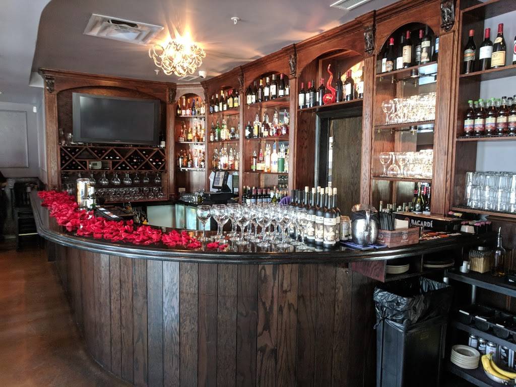 Capri of Downers Grove | restaurant | 5101 Main St, Downers Grove, IL 60515, USA | 6302410695 OR +1 630-241-0695