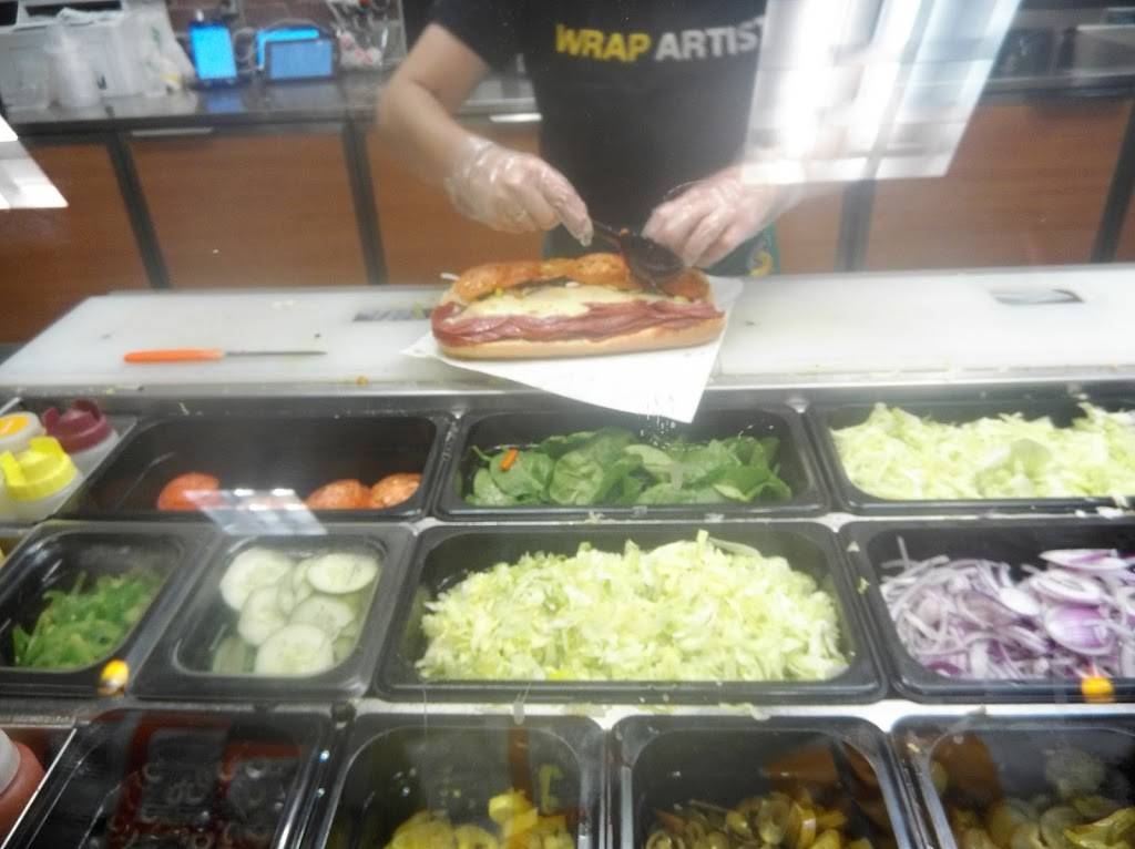 Subway | meal takeaway | 161 W Main St, Mesa, AZ 85201, USA | 4806449590 OR +1 480-644-9590