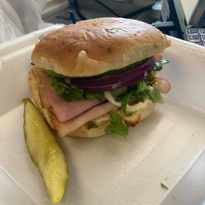 MJs Back Porch | restaurant | 402 N College Ave, Eastland, TX 76448, USA | 2546319026 OR +1 254-631-9026