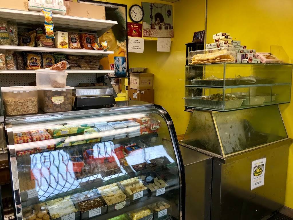 Sai-Lila Khaman Dhokla House | restaurant | 870 Markham Rd, Scarborough, ON M1H 2Y2, Canada | 4164319991 OR +1 416-431-9991