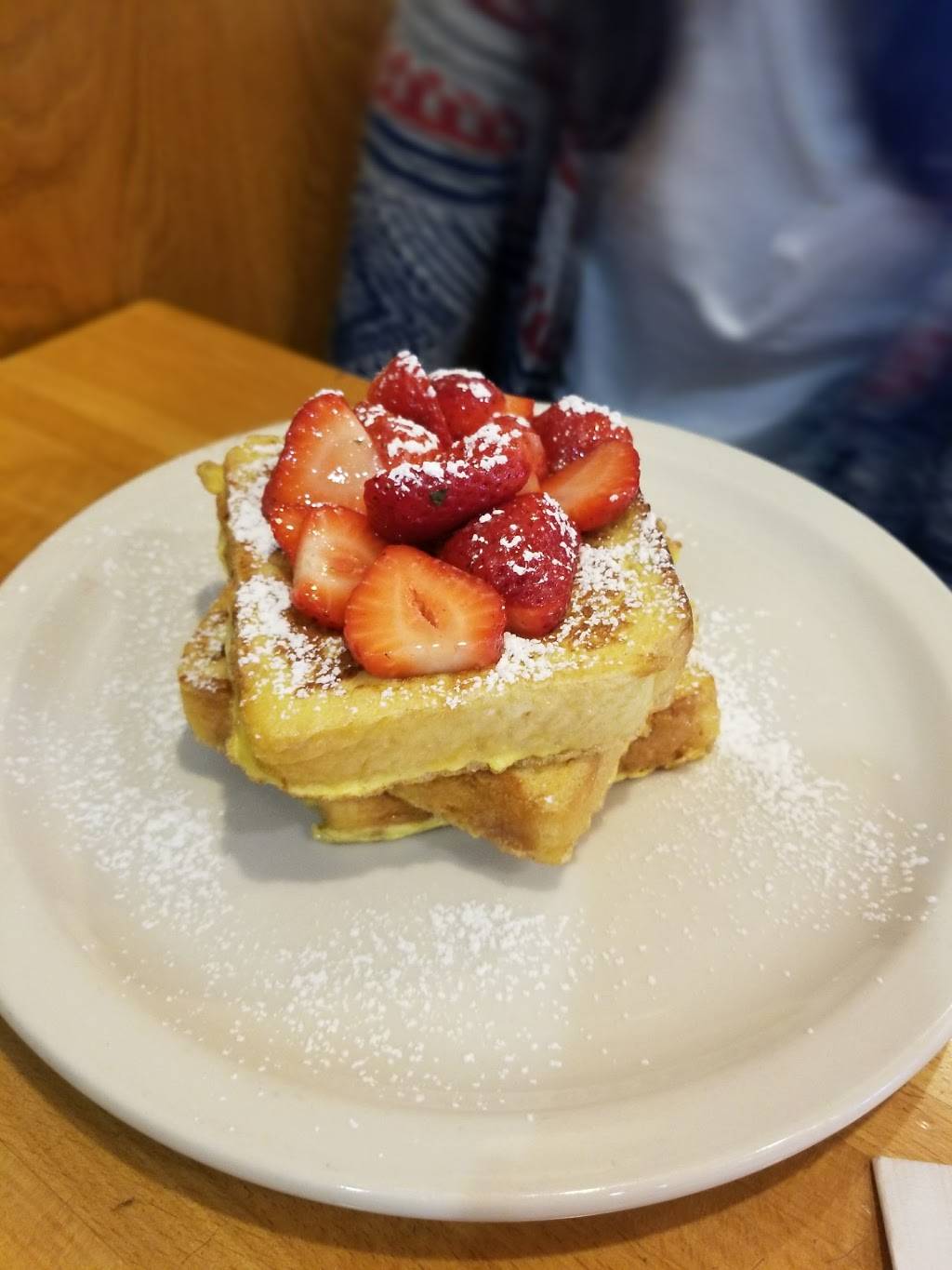 Apple Villa Famous Pancakes - Catering | restaurant | 3101 Barrington Rd, Hoffman Estates, IL 60192, USA | 8477652000 OR +1 847-765-2000