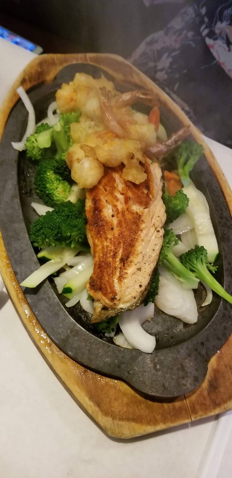 Fontana Sushi | meal delivery | 534 E Alameda Ave, Denver, CO 80209, USA | 3037788818 OR +1 303-778-8818