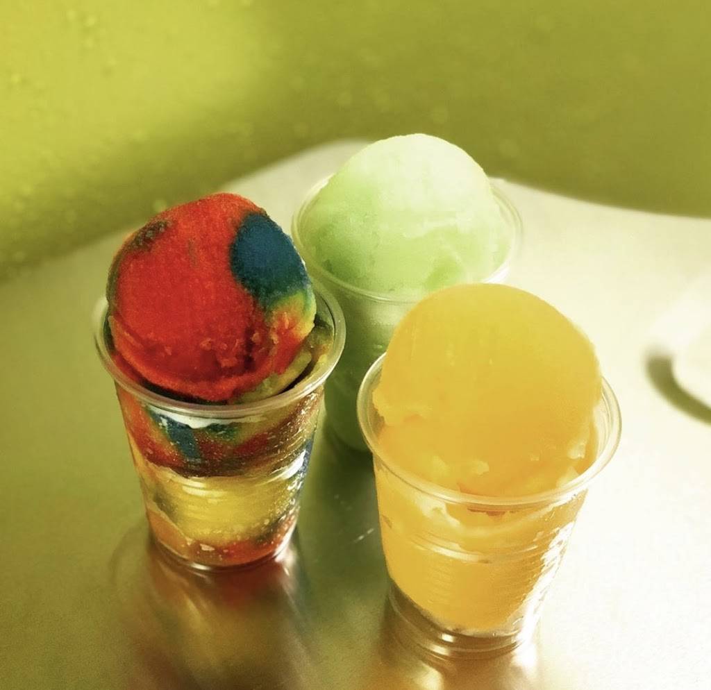 CC’s Icees Galore | restaurant | 1626 Main St, Alton, IL 62002, USA | 6184338300 OR +1 618-433-8300