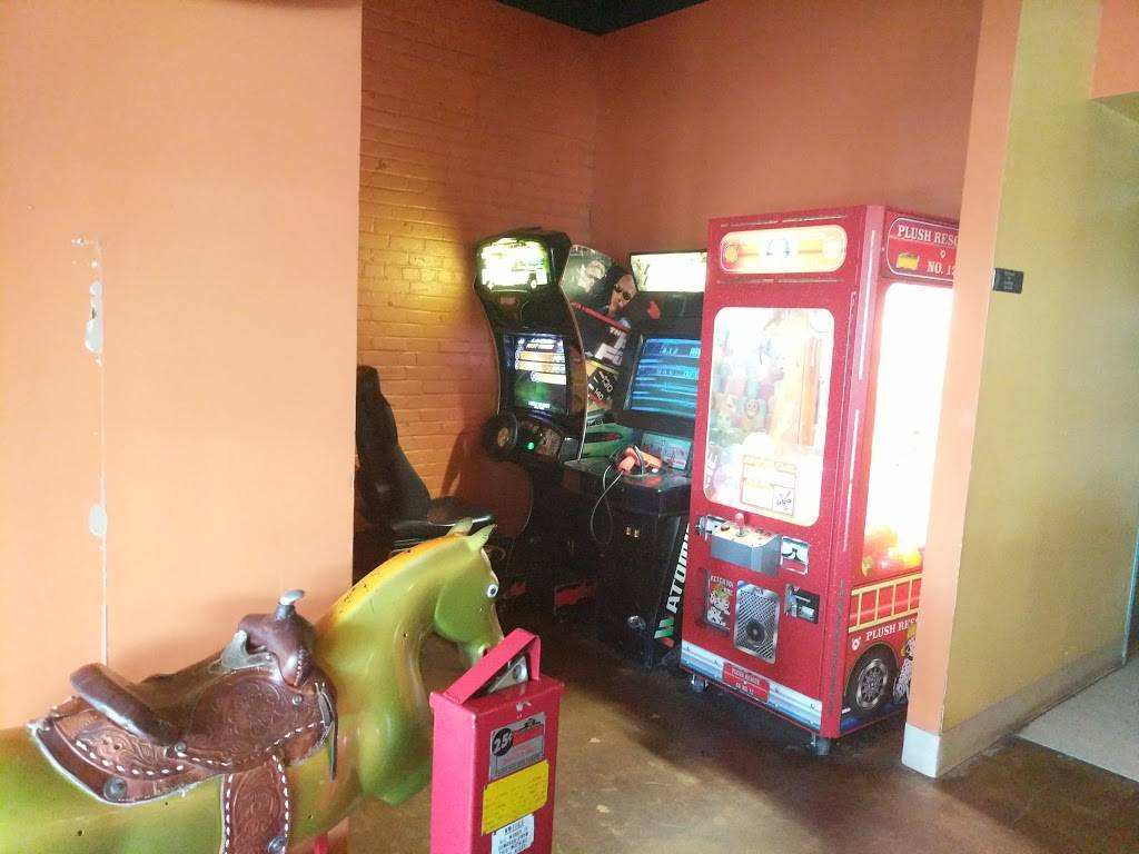 Ricos Pizza | restaurant | 5000 Yosemite Blvd, Modesto, CA 95357, USA | 2095263330 OR +1 209-526-3330