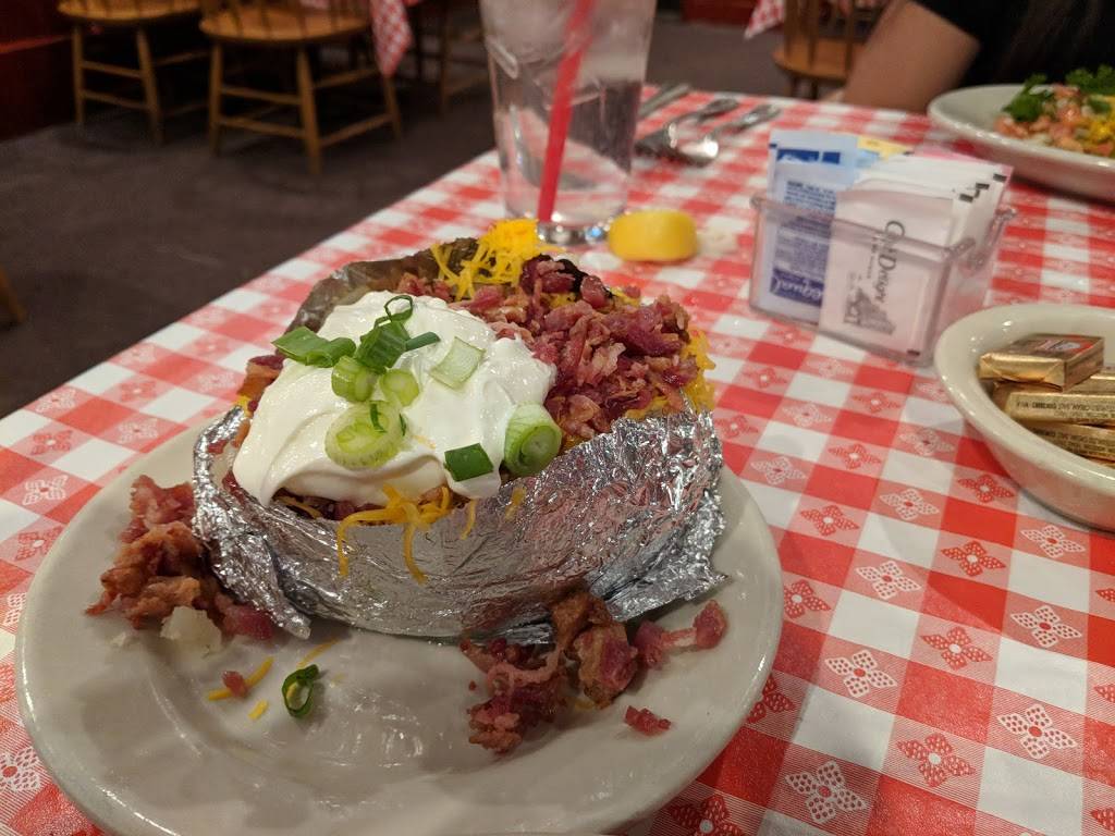 The Barn Door Restaurant | restaurant | 8400 N New Braunfels Ave, San Antonio, TX 78209, USA | 2108240116 OR +1 210-824-0116