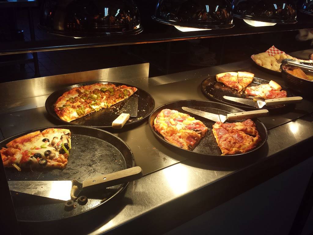 Shakeys Pizza Parlor | restaurant | 1300 N San Fernando Blvd, Burbank, CA 91504, USA | 8188485527 OR +1 818-848-5527