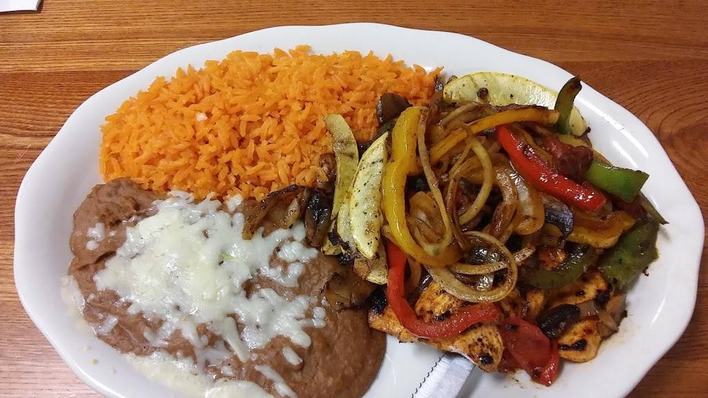 Mi Pueblo Authentic Mexican Restaurant | restaurant | 6254 A L Philpott Hwy, Martinsville, VA 24112, USA | 2766660129 OR +1 276-666-0129