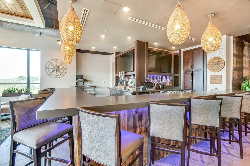 The Lookout Rooftop Bar | restaurant | 111 Greensboro Ave, Tuscaloosa, AL 35401, USA | 2054691660 OR +1 205-469-1660