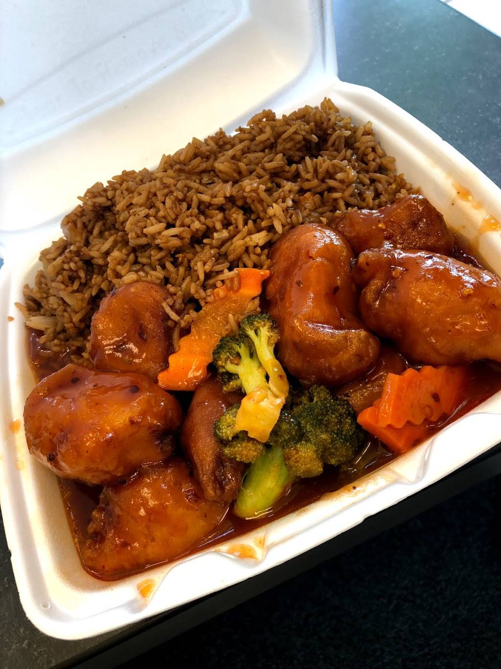 Don Ho Restaurant | restaurant | 7700 W Old Shakopee Rd, Minneapolis, MN 55438, USA | 9529411356 OR +1 952-941-1356