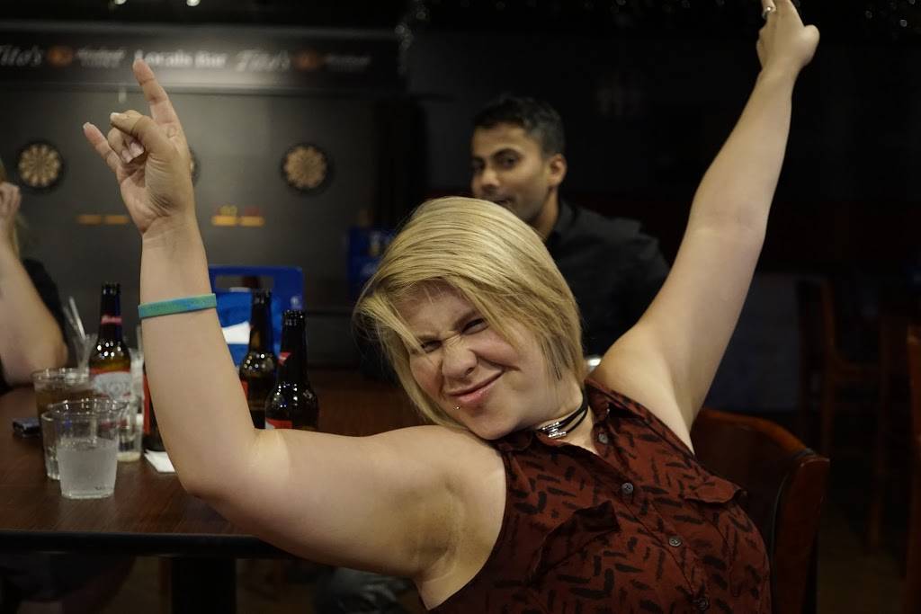 Locals Bar and Entertainment | restaurant | 300 Gordons Corner Rd, Manalapan Township, NJ 07726, USA | 7328517202 OR +1 732-851-7202