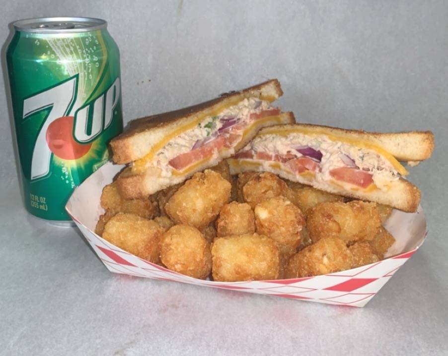 The Grilled Cheese Truck | restaurant | 7031 Canby Ave, Reseda, CA 91335, USA | 8183451875 OR +1 818-345-1875