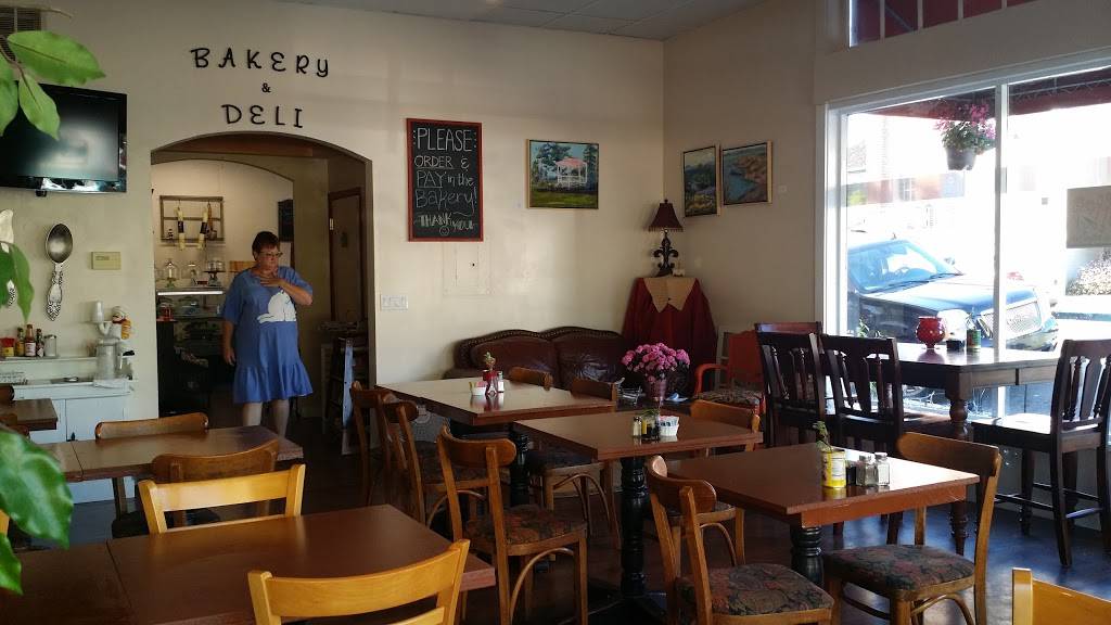 Diannas Bakery & Cafe - Deli | cafe | 639 1st St, Benicia, CA 94510, USA | 7072976186 OR +1 707-297-6186