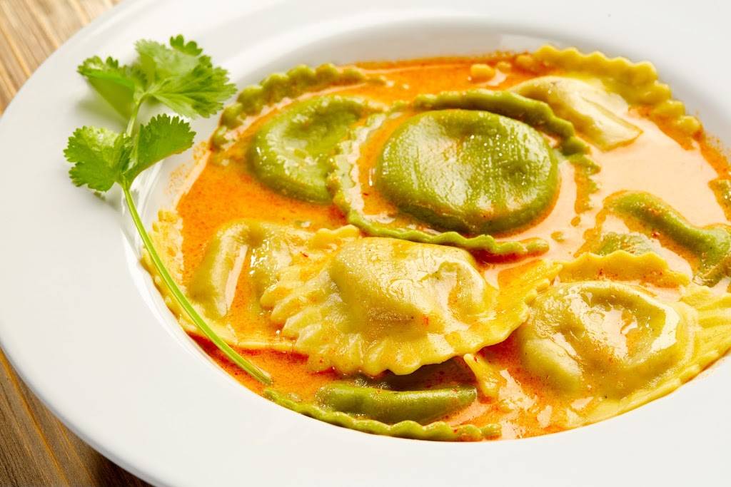 Munch Bistro - Thai With A Twist | restaurant | 18541A Beach Blvd, Huntington Beach, CA 92648, USA | 7143696100 OR +1 714-369-6100