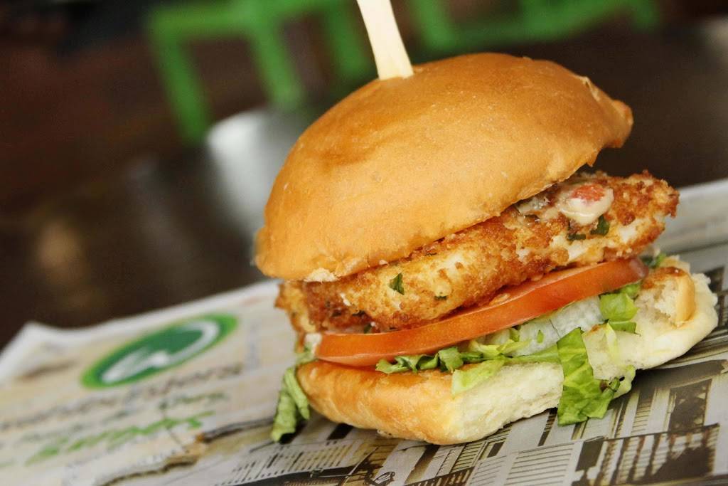 Wahlburgers | restaurant | Waterford Lakes, 749 N Alafaya Trail, Orlando, FL 32828, USA | 4075456434 OR +1 407-545-6434