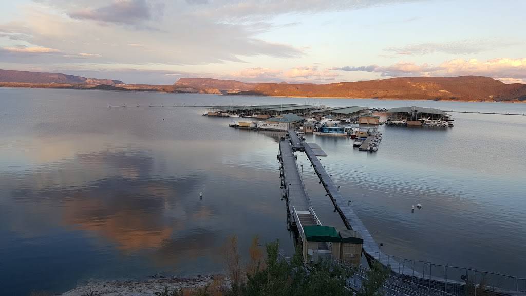 Scorpion Bay Club | restaurant | 10970 Peninsula Blvd, Morristown, AZ 85342, USA | 9285012628 OR +1 928-501-2628