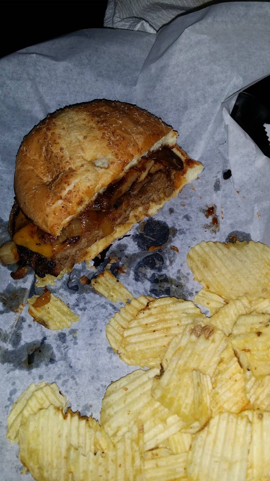 Four Horsemen | restaurant | 4452 Lewis Ave, Toledo, OH 43613, USA | 4196904767 OR +1 419-690-4767