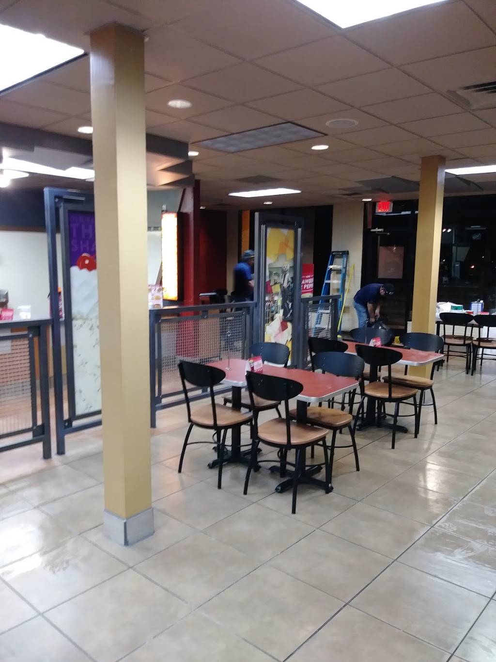 Jack in the Box | restaurant | 3201 E Veterans Memorial Blvd, Killeen, TX 76543, USA | 2546808018 OR +1 254-680-8018