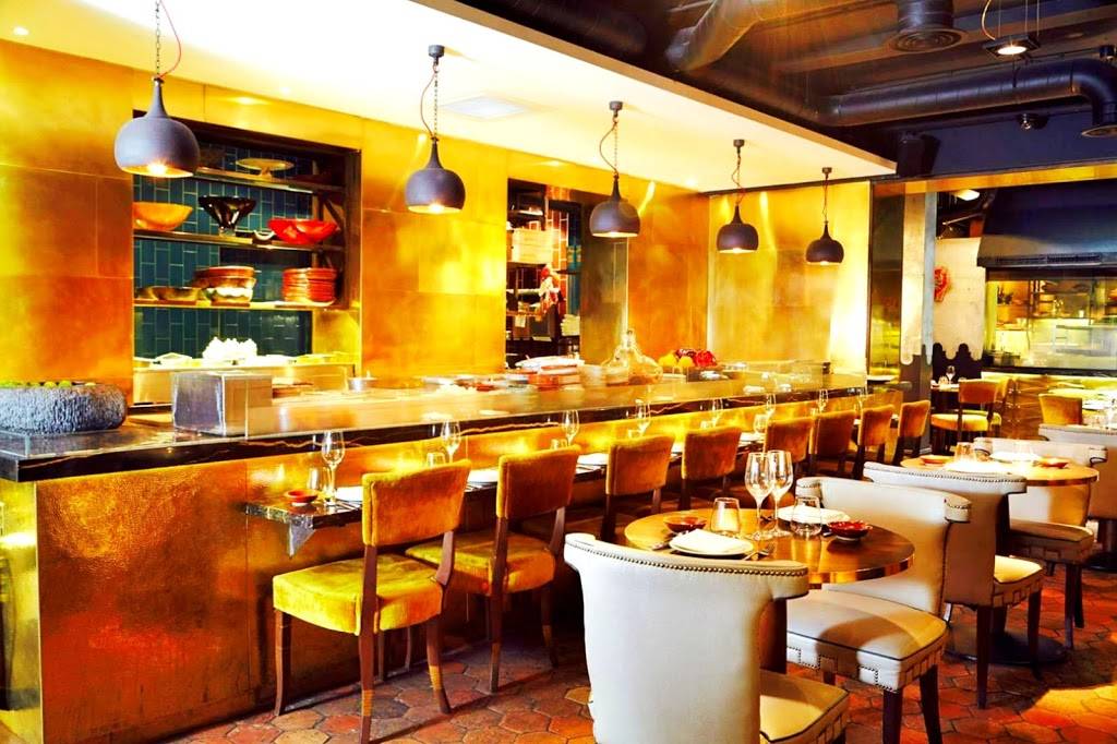 Gibsons Bar & Steakhouse | restaurant | 1028 N Rush St, Chicago, IL 60611, USA | 3122668999 OR +1 312-266-8999