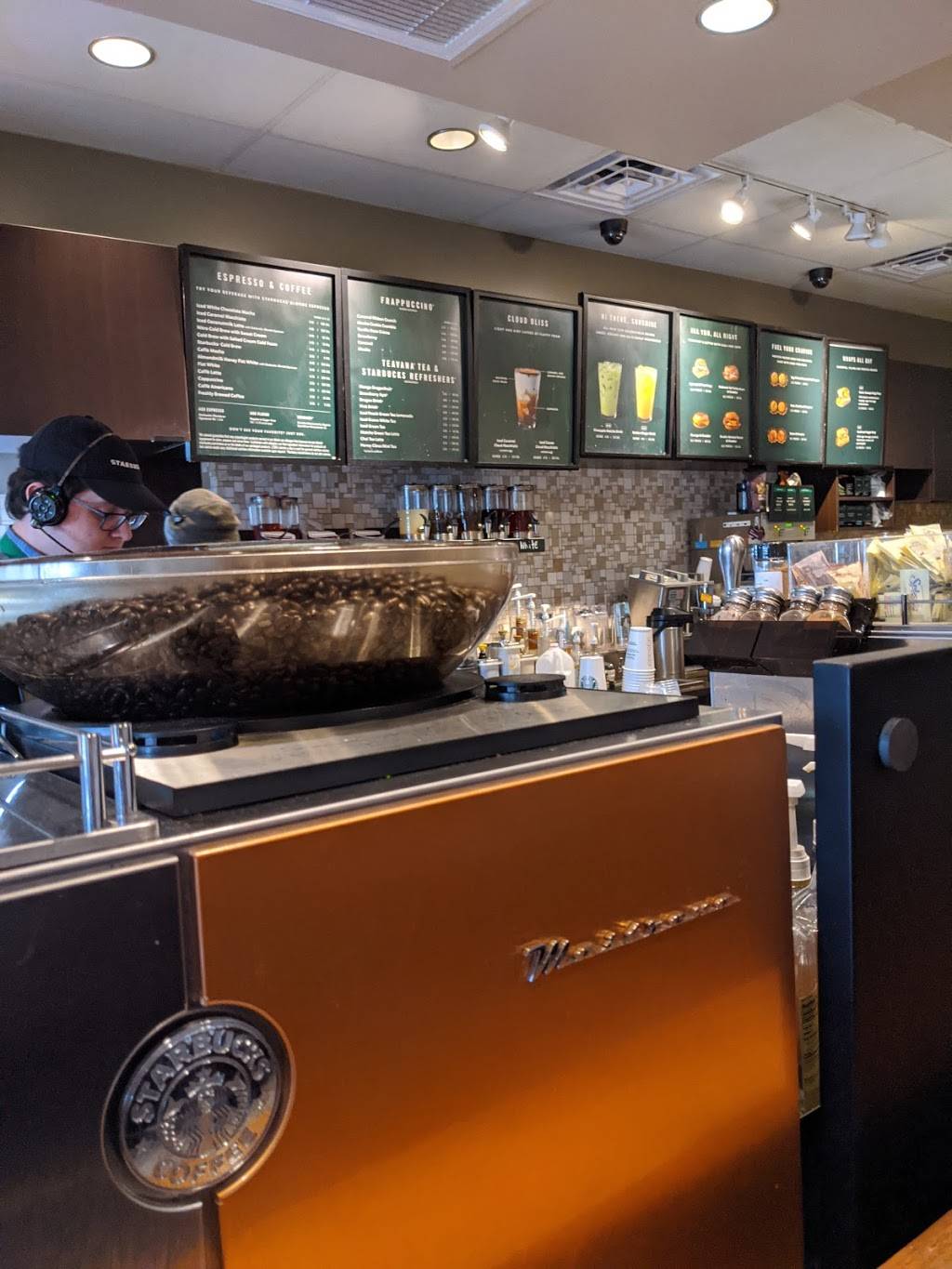 Starbucks | cafe | 3370 Pine Ridge Rd, Naples, FL 34109, USA | 2392134291 OR +1 239-213-4291