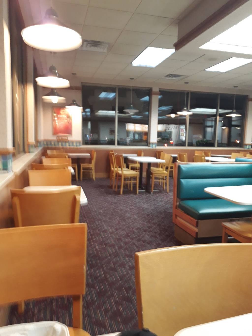 Wendys | restaurant | 865 E Main St, Meriden, CT 06450, USA | 2038860345 OR +1 203-886-0345
