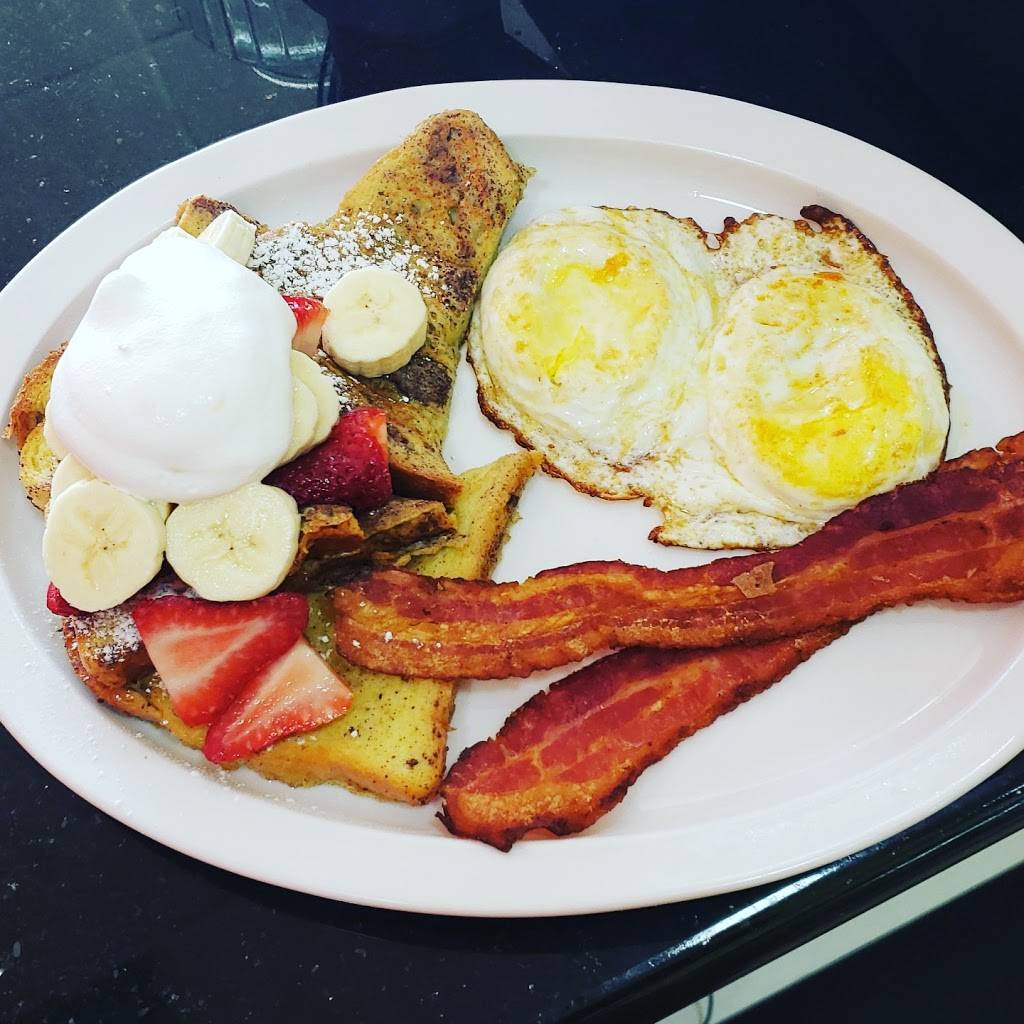 Candelarias Mexican Food & Breakfast | restaurant | 180 W Peckham Ln #1110, Reno, NV 89509, USA | 7755574859 OR +1 775-557-4859