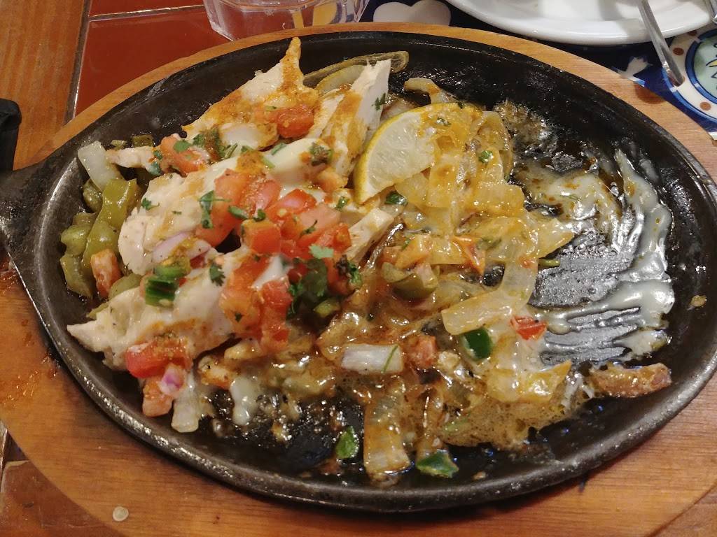 Chilis Grill & Bar | restaurant | 638 Stillwater Ave, Bangor, ME 04401, USA | 2079475770 OR +1 207-947-5770