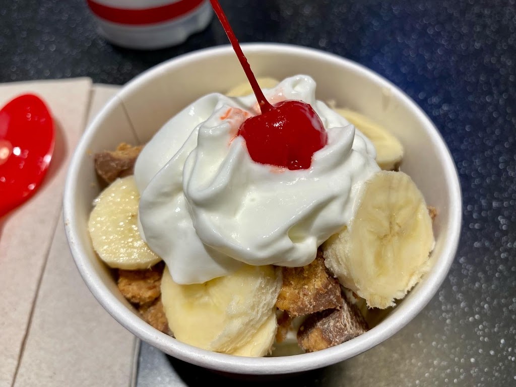 Freddys Frozen Custard & Steakburgers | restaurant | 5628 S Rainbow Blvd, Las Vegas, NV 89118, USA | 7252053495 OR +1 725-205-3495