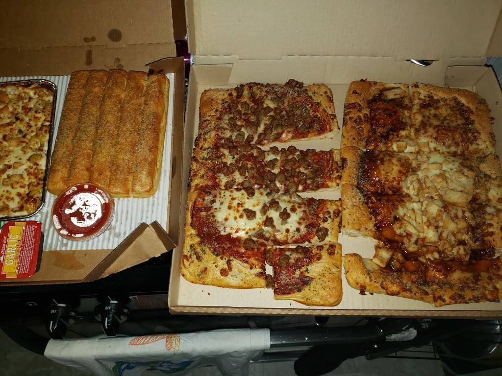 Pizza Hut | meal takeaway | 4800 Chicago Ave, Minneapolis, MN 55417, USA | 6128259820 OR +1 612-825-9820