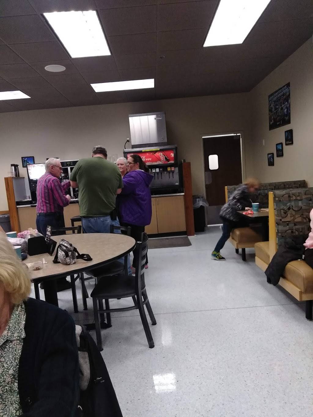 Hy-Vee Market Grille Express | restaurant | 2351 W Locust St, Davenport, IA 52804, USA | 5633231598 OR +1 563-323-1598