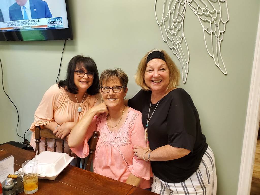 Annas Place | restaurant | 10380 Holtville Rd, Deatsville, AL 36022, USA | 3345434331 OR +1 334-543-4331