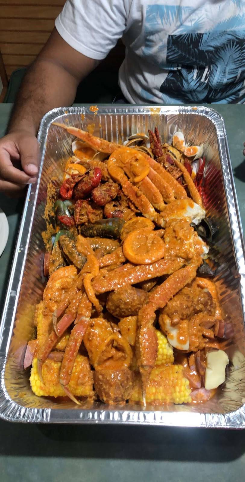 King Cajun | restaurant | 300 N Cocoa Blvd, Cocoa, FL 32922, USA | 3213382380 OR +1 321-338-2380