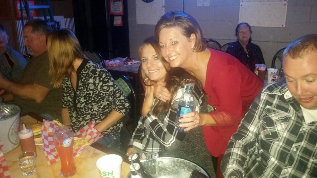 The Pit Stop Bar & Grill | restaurant | 3315 Louisville Rd, Bowling Green, KY 42101, USA | 2704951190 OR +1 270-495-1190