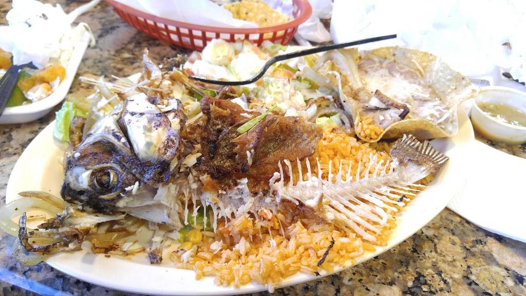 Cotijas Mexican Grill & Seafood | restaurant | 39509 Los Alamos Rd, Murrieta, CA 92563, USA | 9516004851 OR +1 951-600-4851