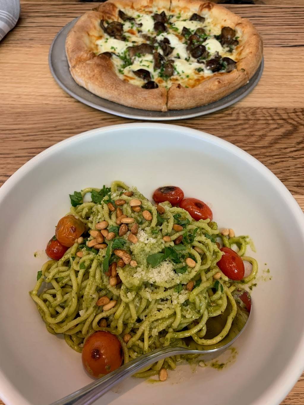 The Parlor @ Sky Harbor | restaurant | 3251 E Sky Harbor Blvd 4th floor, Phoenix, AZ 85034, USA | 4803719646 OR +1 480-371-9646